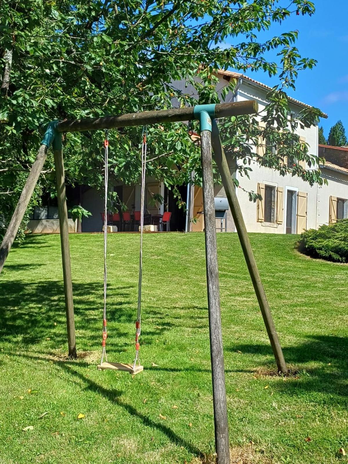 Gite De La Seguiniere La Chapelle-Baton Eksteriør billede